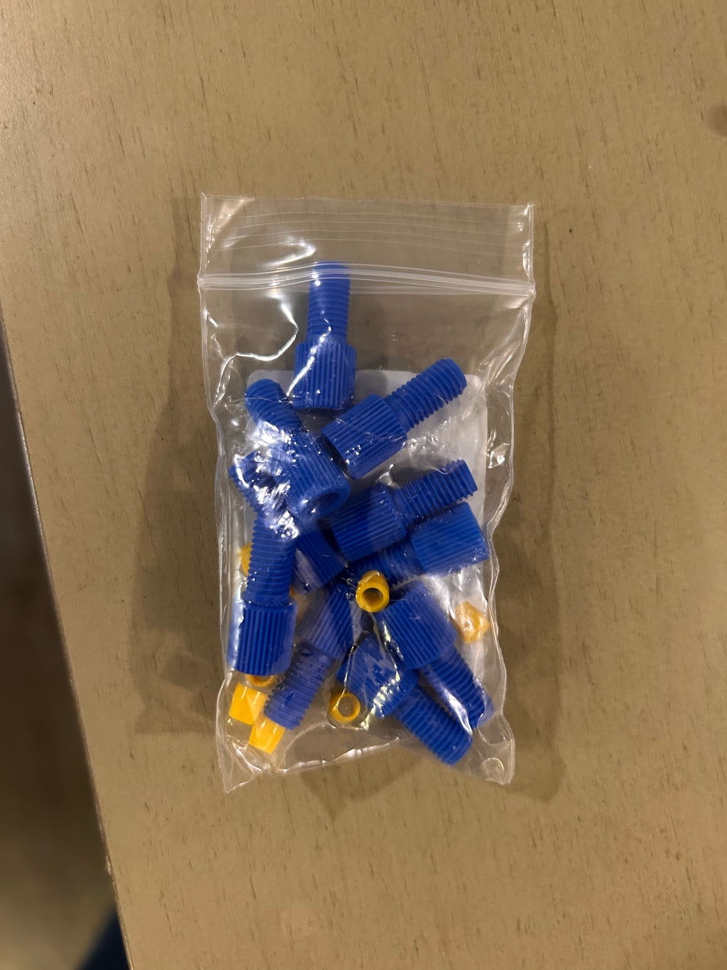 3.2 mm OD x1/4"-28 UNF adapter with ferrule (Good for 3 mm silicone tubing) - pack of 10